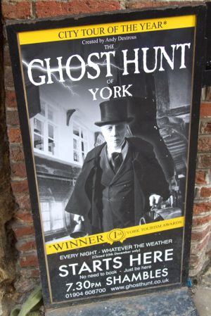 york signs ghost hunt sm.jpg